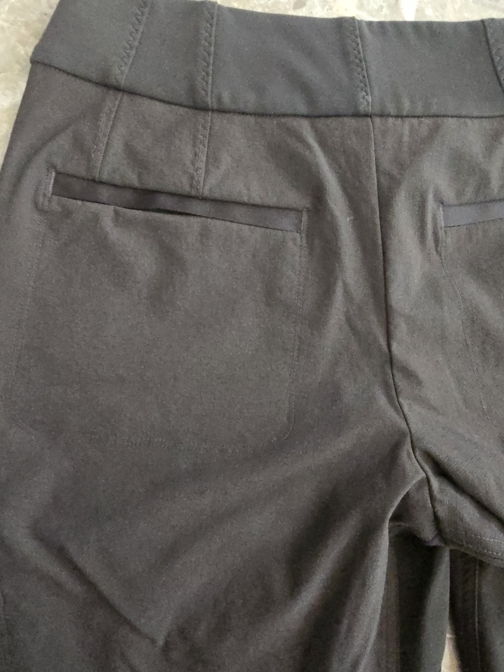 Athleta Sz 4 Wander Hybrid Pants - Picture 6 of 7